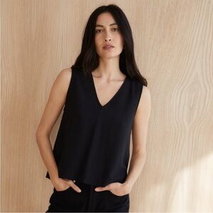 Jenni Kayne V Neck Crepe Shell Tank Top Black Button Back Blouse Size Medium